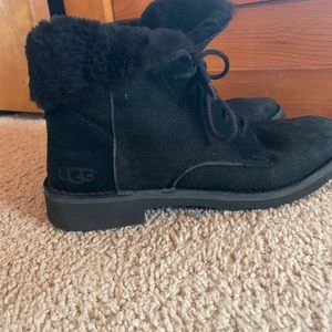 UGG Quincy Boots